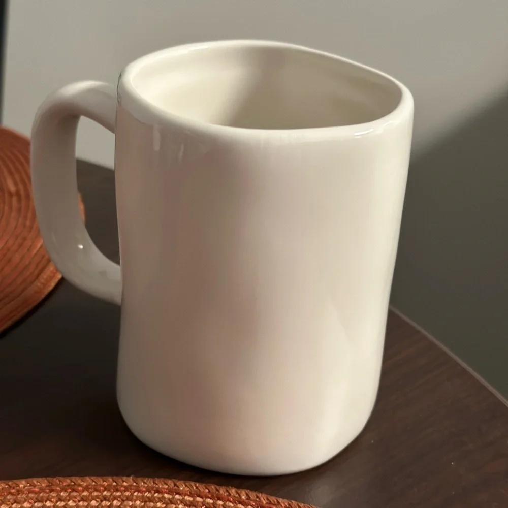 Rae Dunn Jingle Christmas Mug: Perfect for Festive Sips - Picture 3 of 3